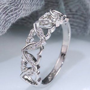 🔥 Lovely Anillos Hollow Many Heart Cross Sweet Zircon Rings for Women, PD085